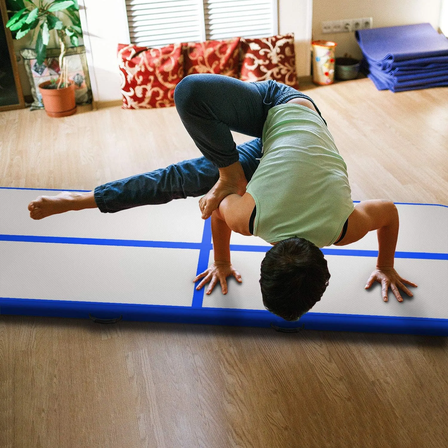 10ft/13ft/16ft/20ft Air Mat Tumble Track Inflatable Gymnastics Tumbling Track Mat with Electric Air Pump for Cheerleading/Practice/Beach/Park/Home use