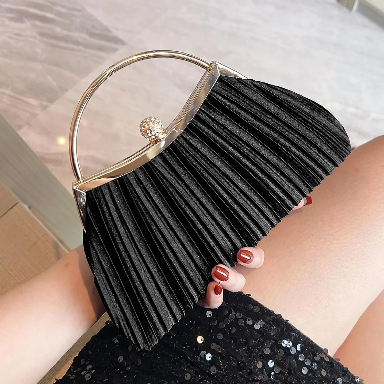 Clutch Purses for Women Evening Bags With Detachable Chain Strap for Cocktail Party Wedding with Pleated