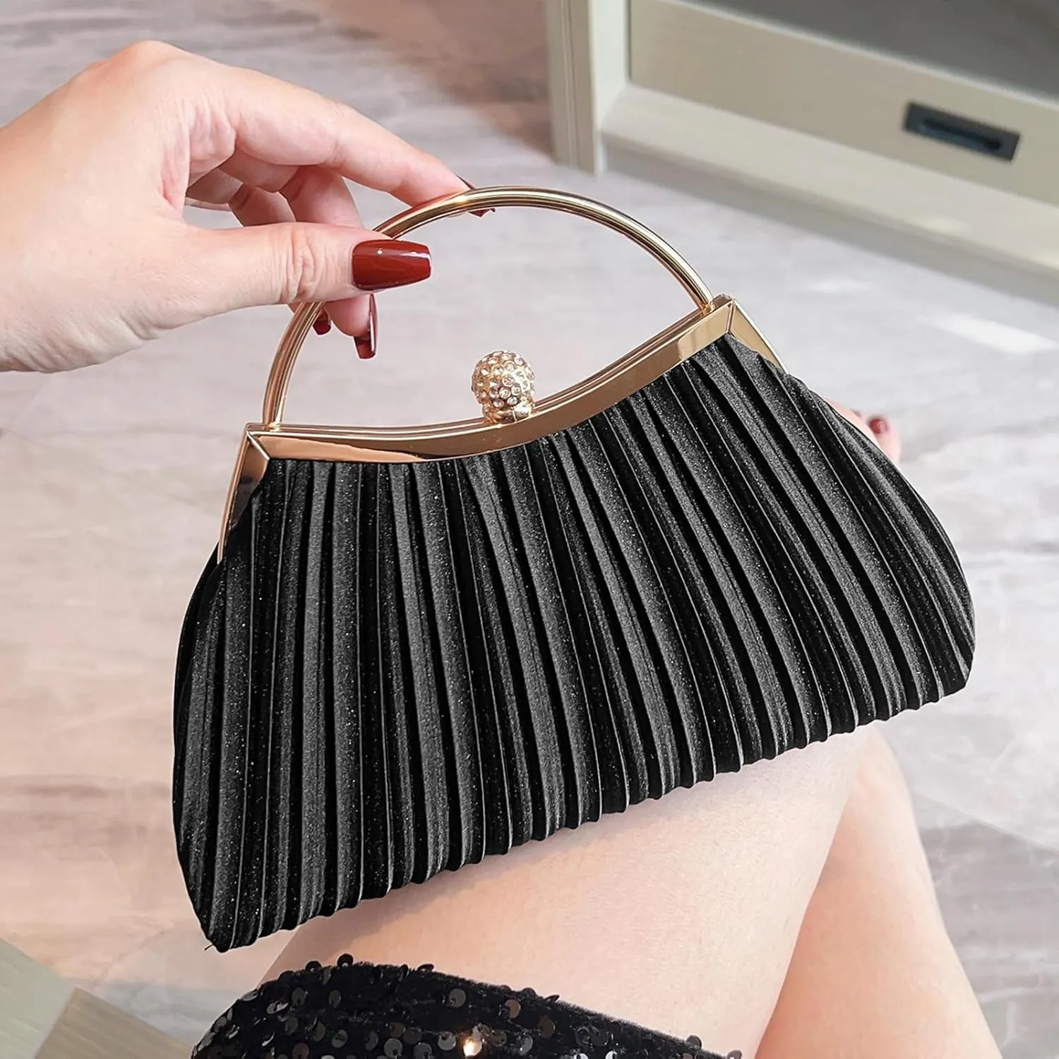Clutch Purses for Women Evening Bags With Detachable Chain Strap for Cocktail Party Wedding with Pleated