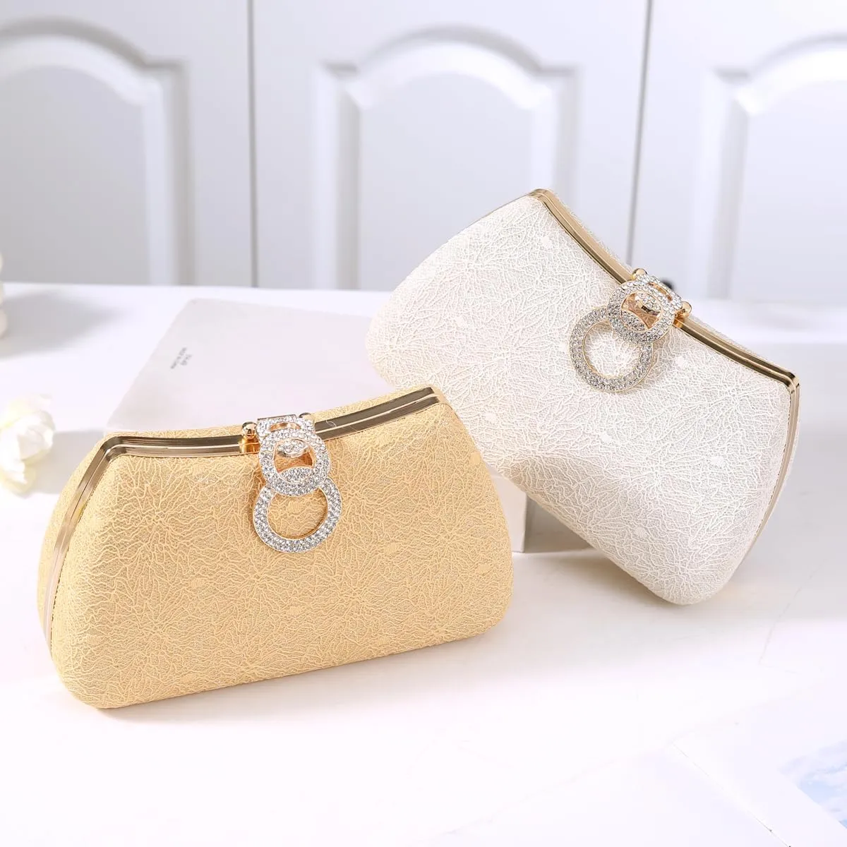 Dreubea Women's Fashion Evening Bag Rhinestone Decrated Clutch Handbag with Chain