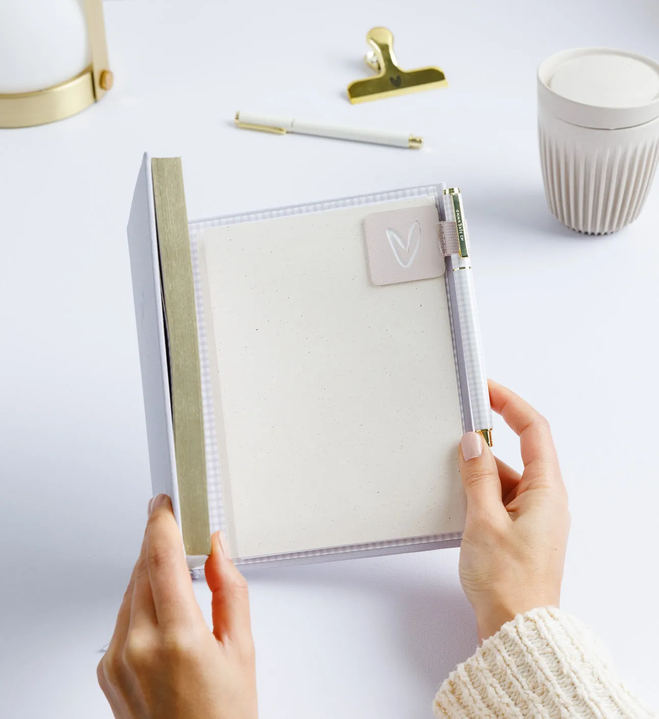 Emma Kate Co. Pen Loop | Wisteria