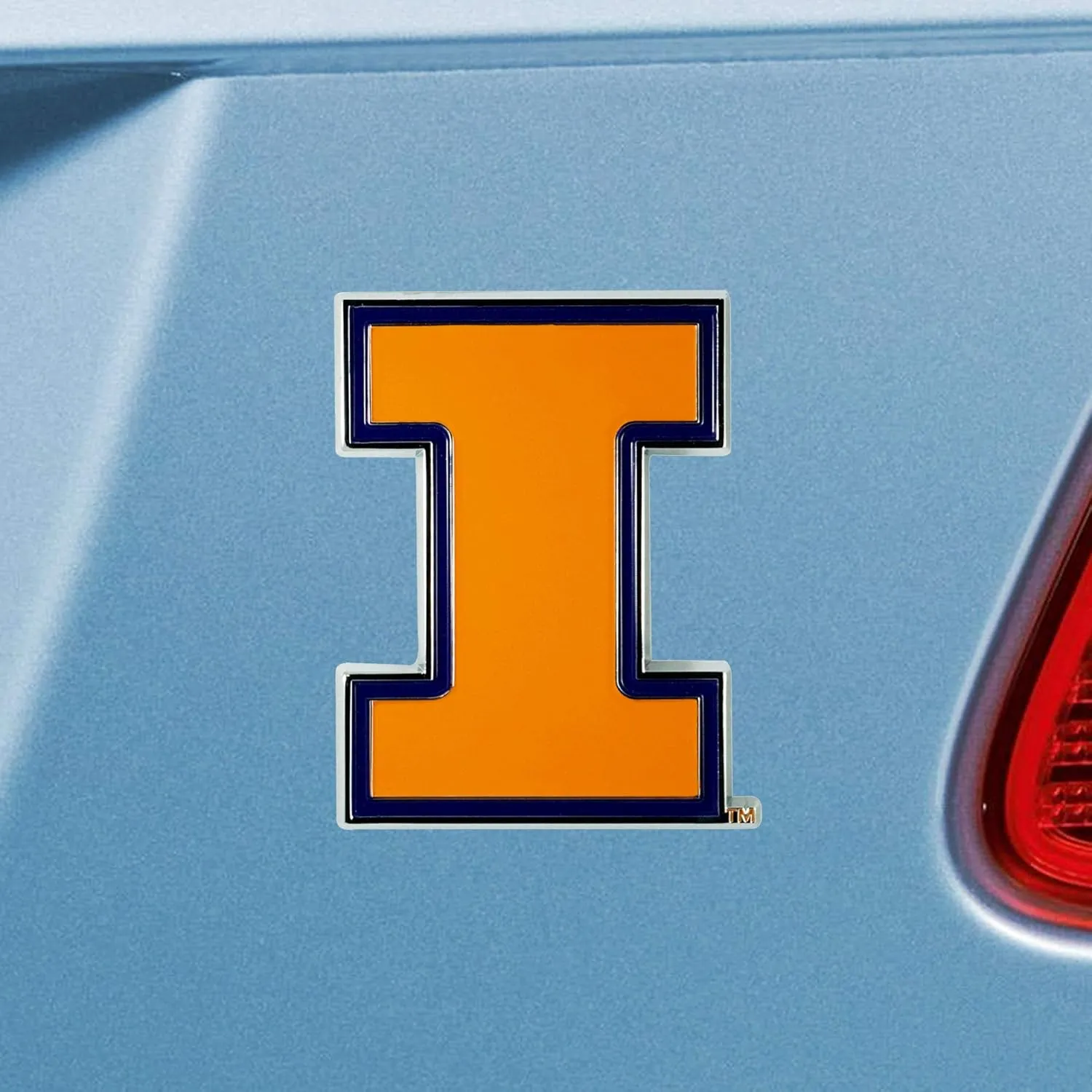 FANMATS NCAA 3D Color Metal Emblem, Diecut Team Logo Auto Emblem