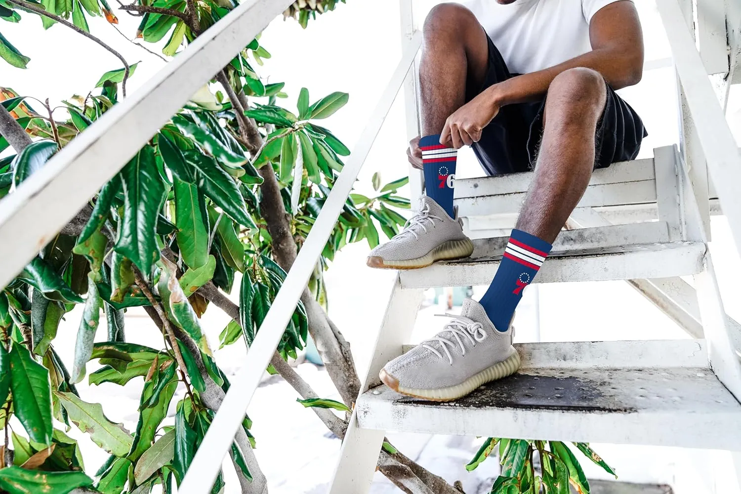 For Bare Feet NBA 4 Stripe Deuce Crew Sock Team Color