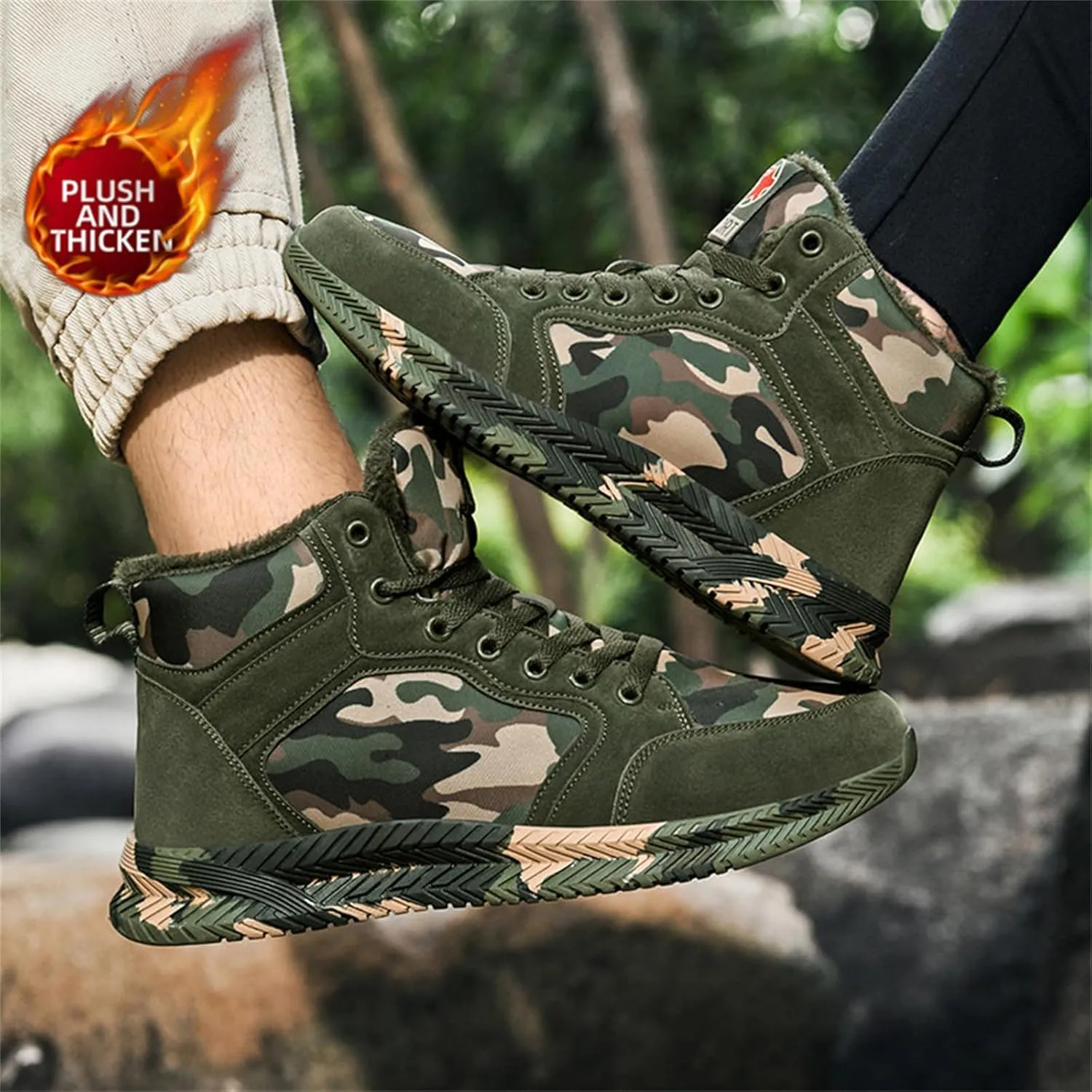 High-top Sports Canvas Camouflage Shoes Suitable for Outdoor Mountaineering and Hiking Training