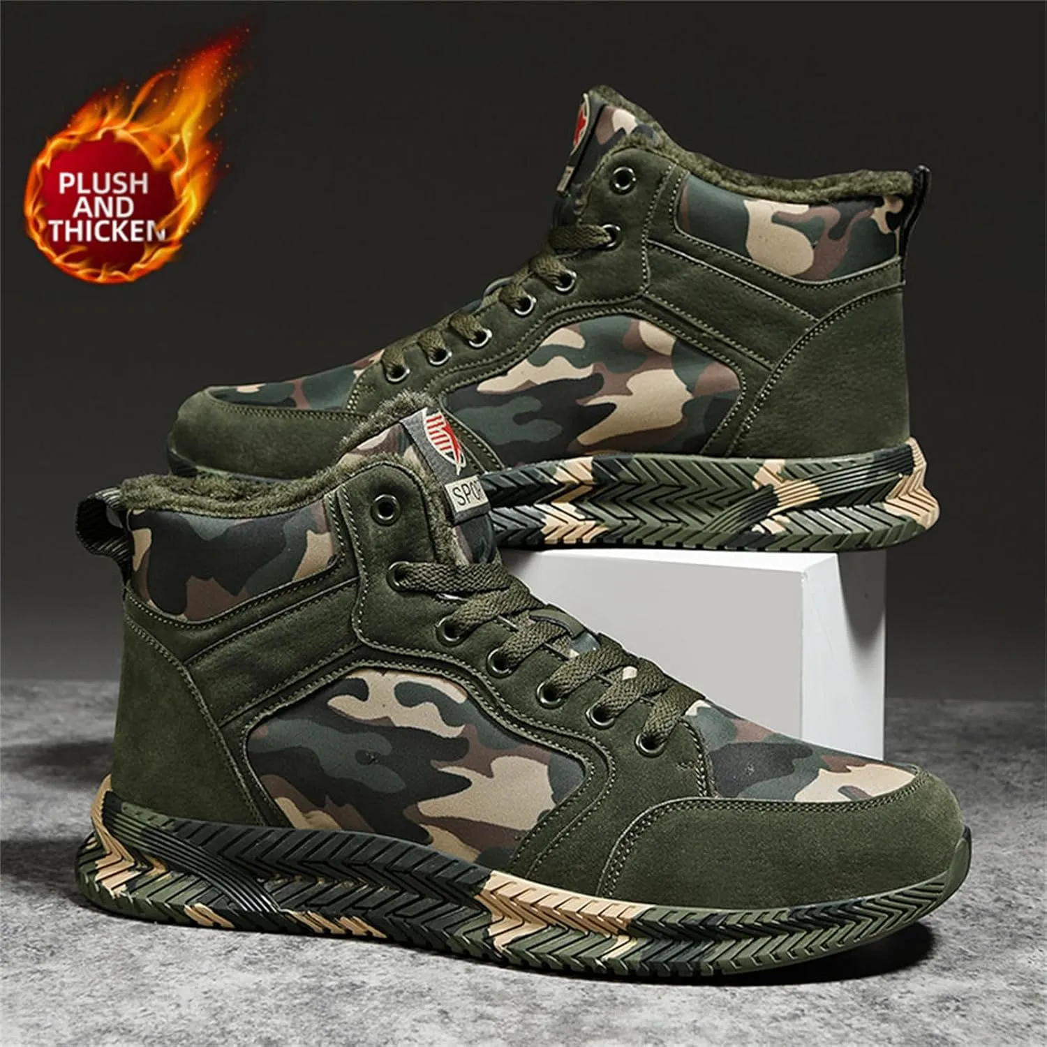 High-top Sports Canvas Camouflage Shoes Suitable for Outdoor Mountaineering and Hiking Training
