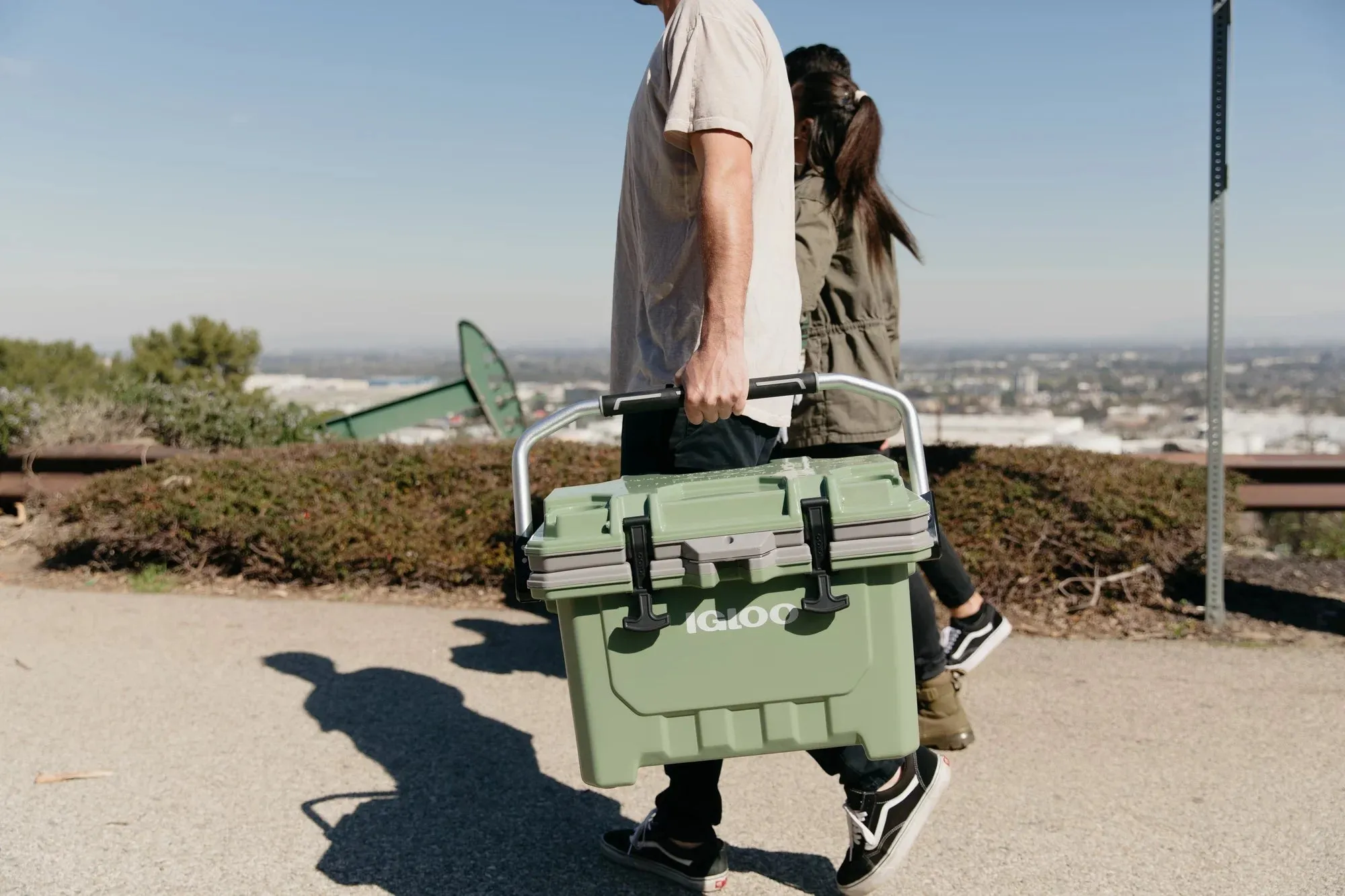 Igloo IMX 24 Quart Hard-Sided Cooler