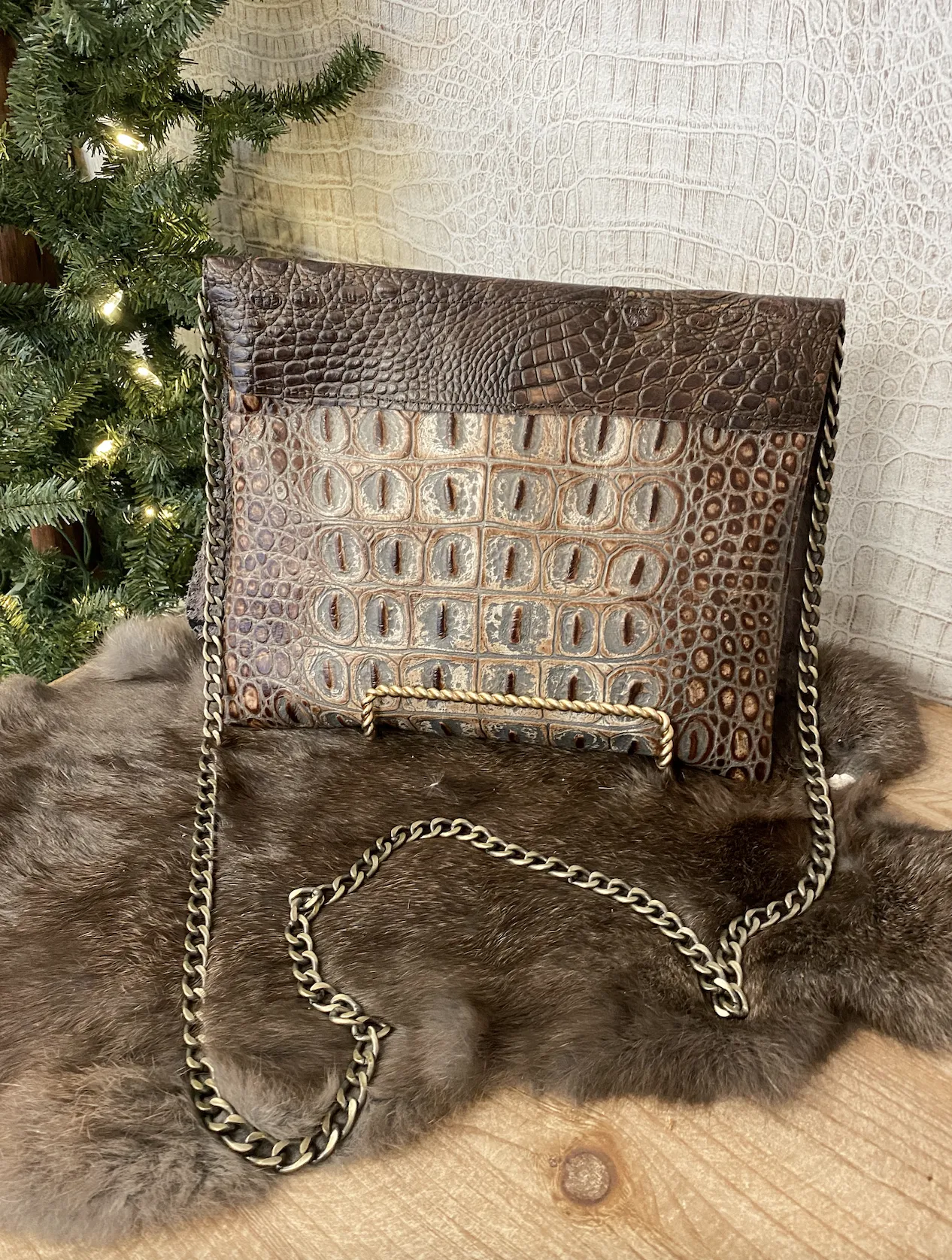 Solid Croc with Coo Flap Clutch/Crossbody