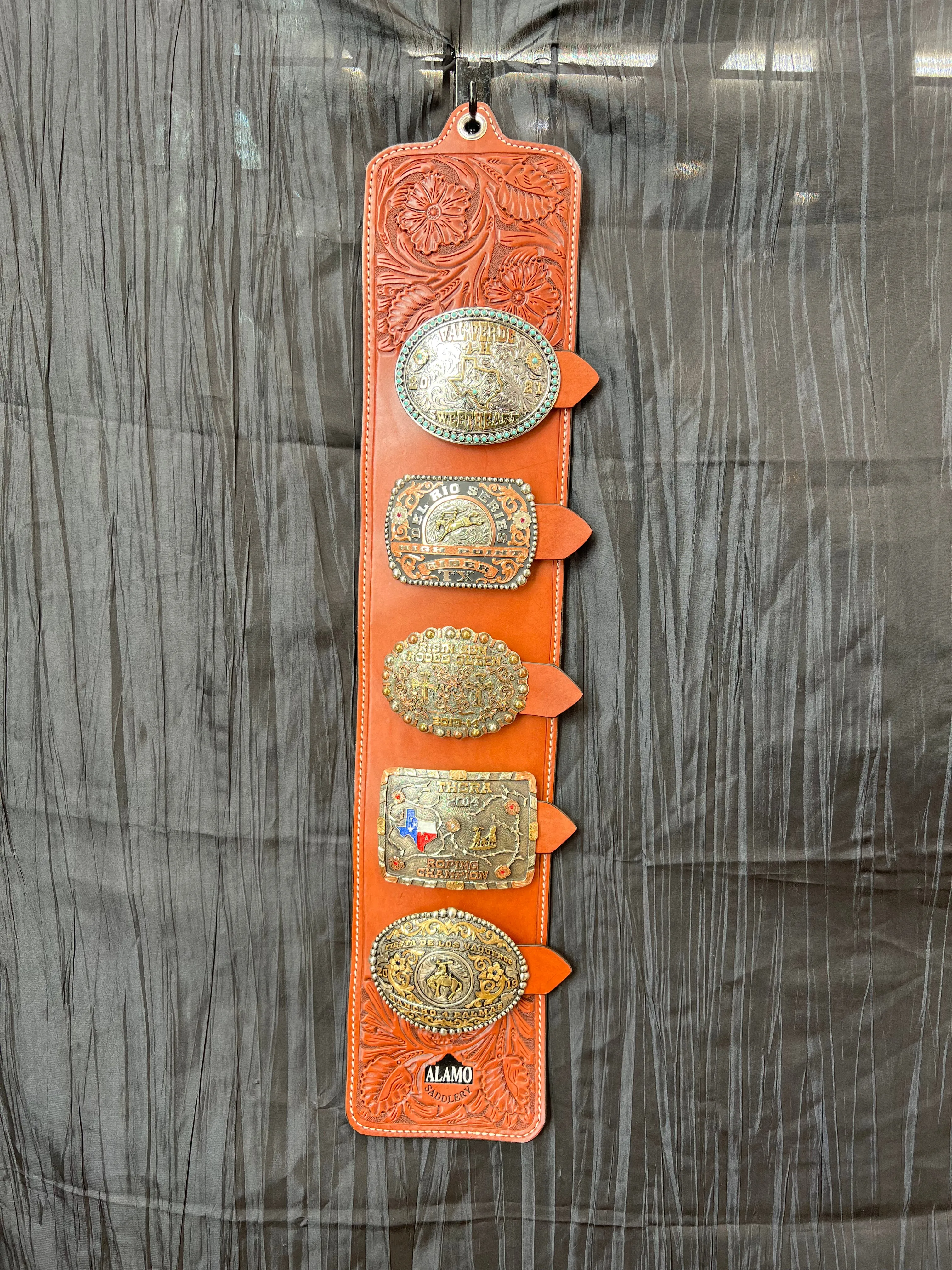 Toast Wild Rose buckle holder