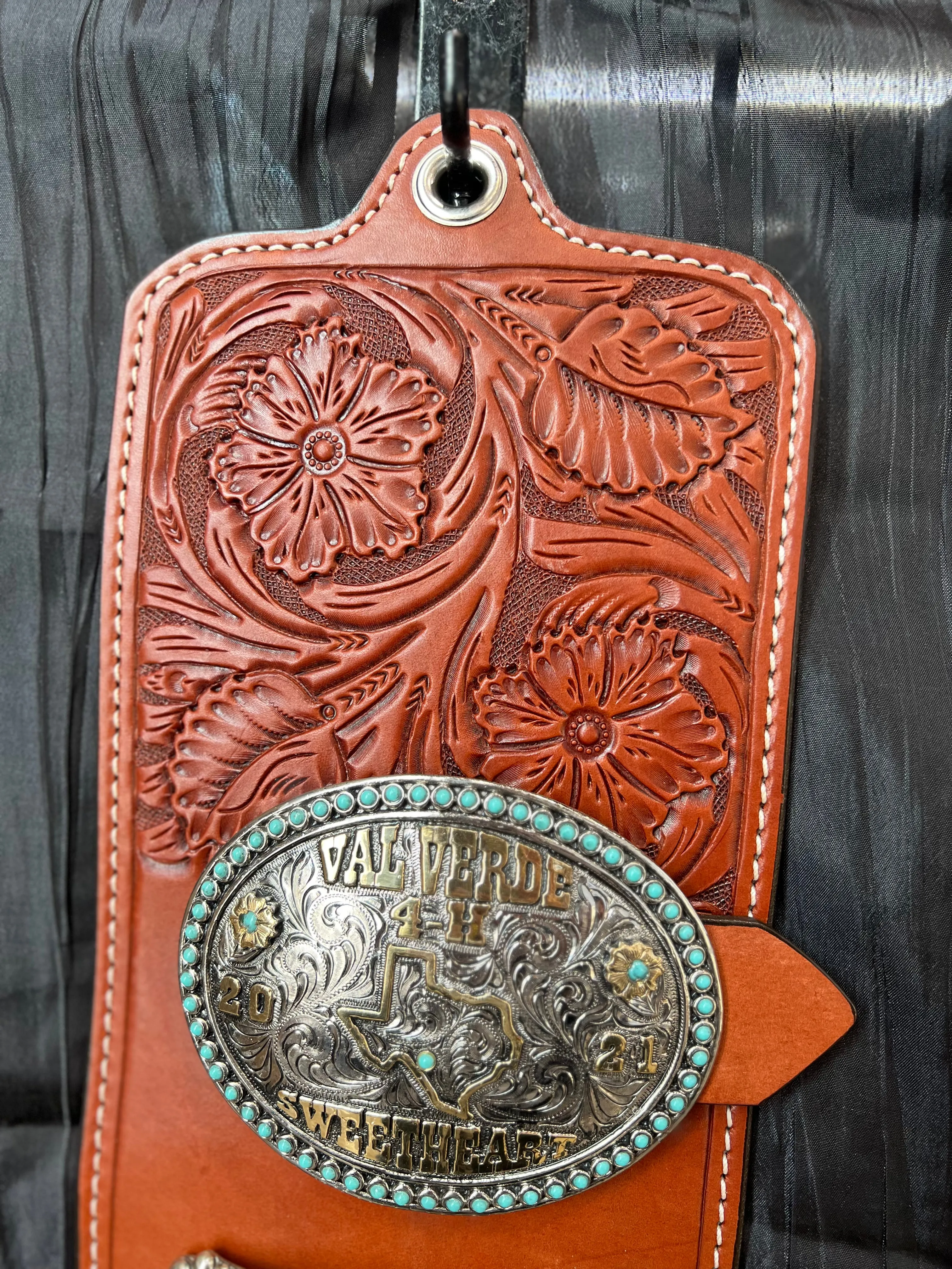 Toast Wild Rose buckle holder
